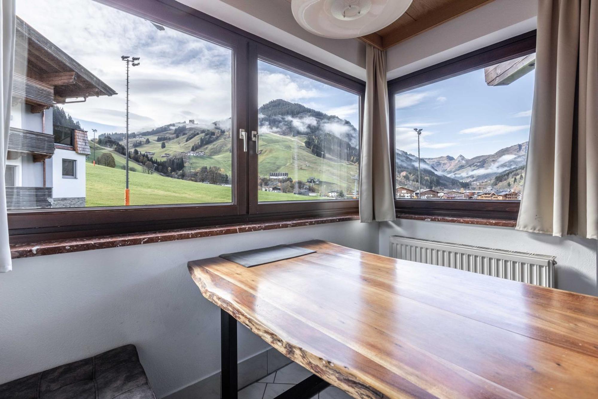 Appartements Wittenius by HolidayFlats24 Saalbach-Hinterglemm Buitenkant foto