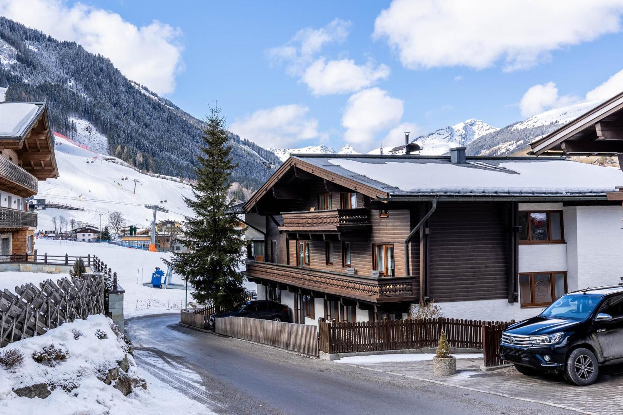 Appartements Wittenius by HolidayFlats24 Saalbach-Hinterglemm Buitenkant foto