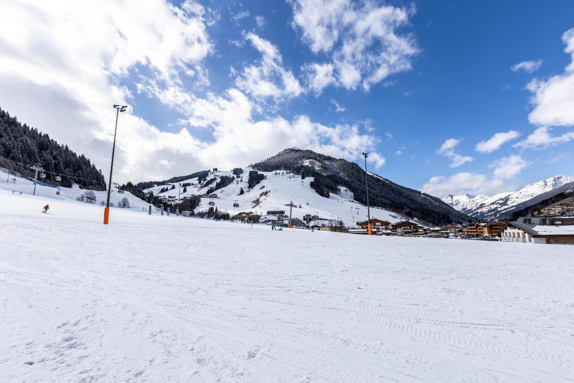 Appartements Wittenius by HolidayFlats24 Saalbach-Hinterglemm Buitenkant foto